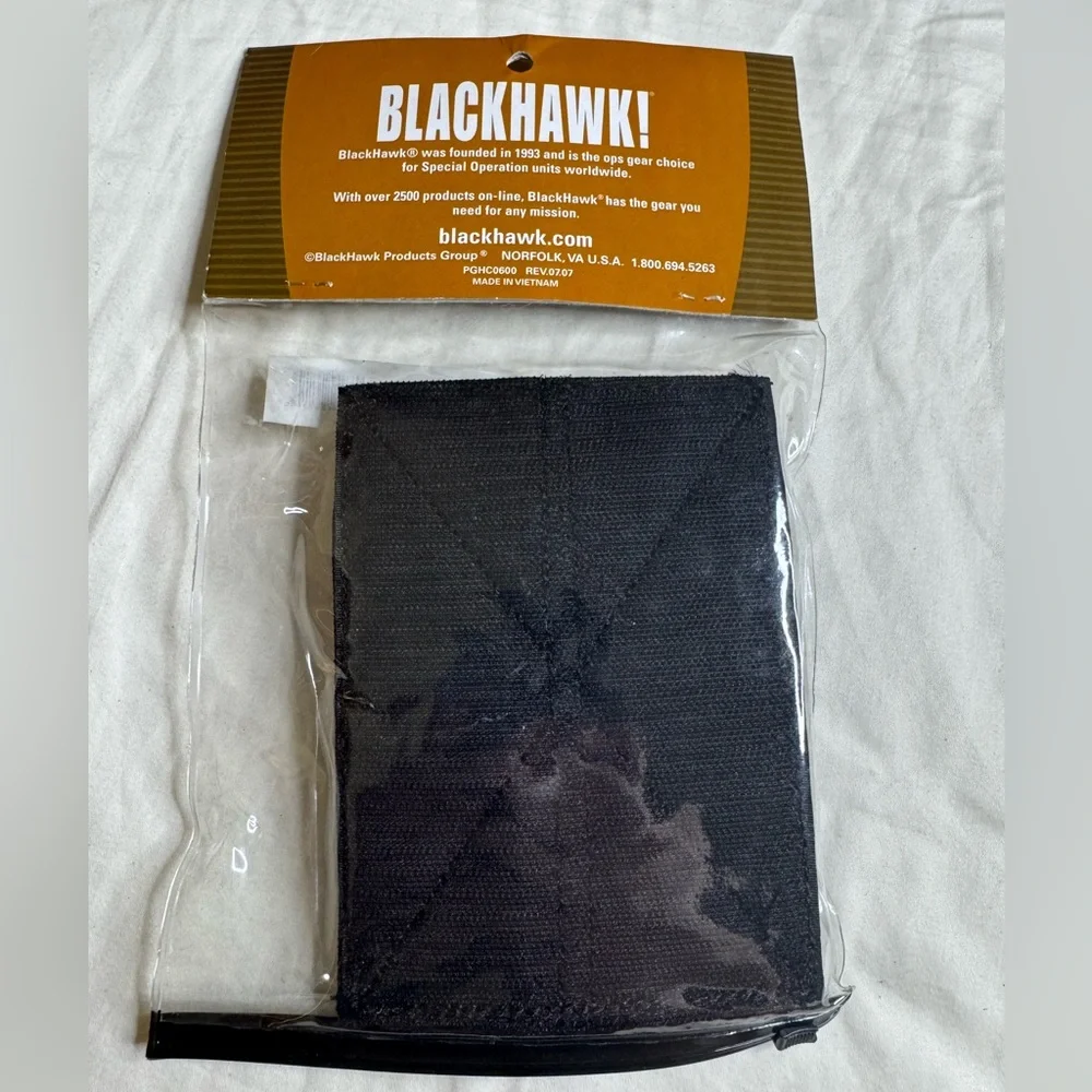 NWT Black Hawk Tactical Pistol Magazine Double Pouch Hook & Loop (black)